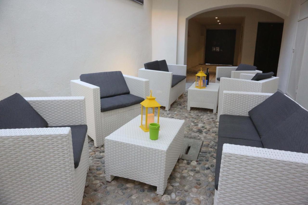 Trifulhouse Holiday Apartments Alba  Exterior foto